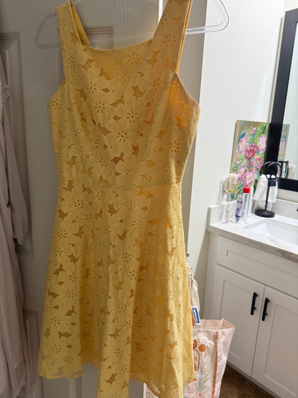 Maggy London Yellow floral lace dress